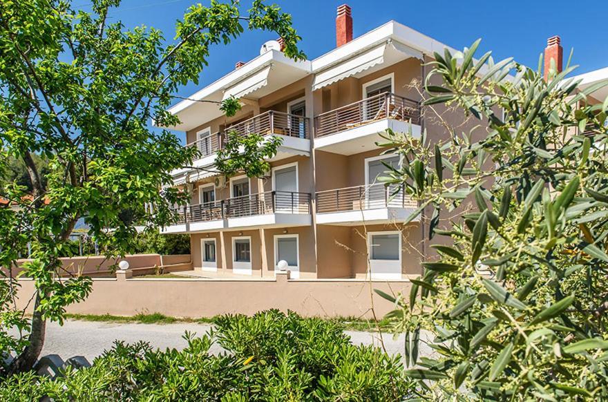Allea Hotel And Apartments Toroni Eksteriør billede